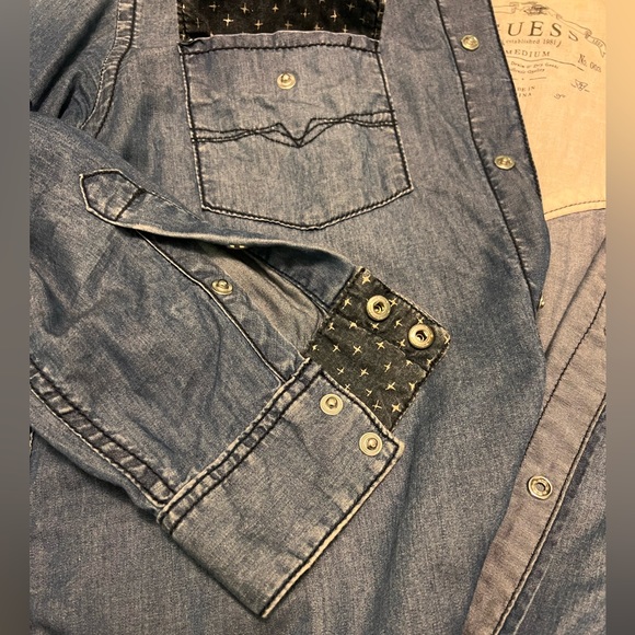 GUESS Long Sleeve Cotton Button-Up Men’s Shirt - Picture 5 of 8